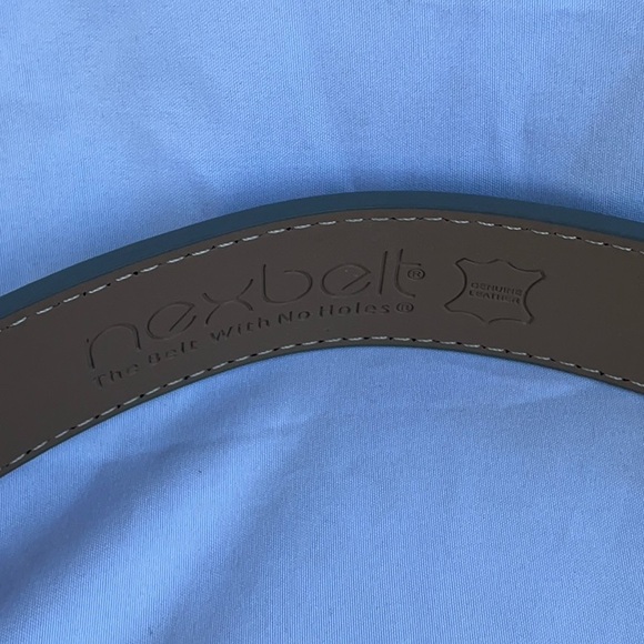 Stylish Nexbelt Gray Belt Bag for Men - Picture 3 of 6